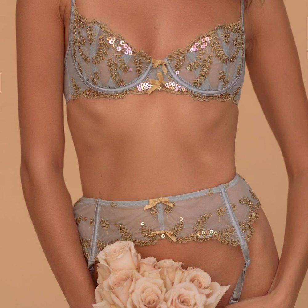 VTG Victoria’s Secret baroque embellished bra set